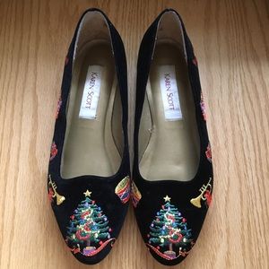 Karen Scott Christmas Themed Embroidered Flats
